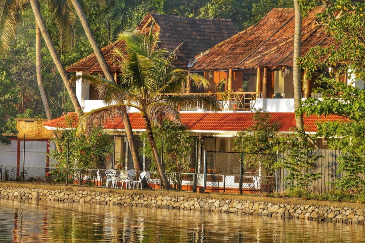 Hotel Vala House Cherai Beach Esterno foto