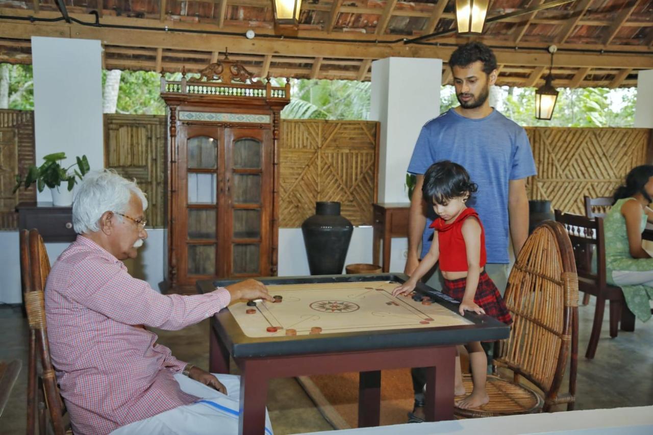 Hotel Vala House Cherai Beach Esterno foto